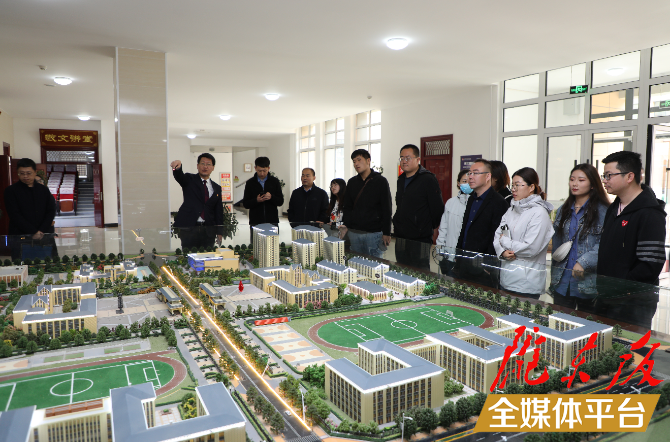 全省党史学习教育全媒体集中采访组来庆阳市开展主题采访